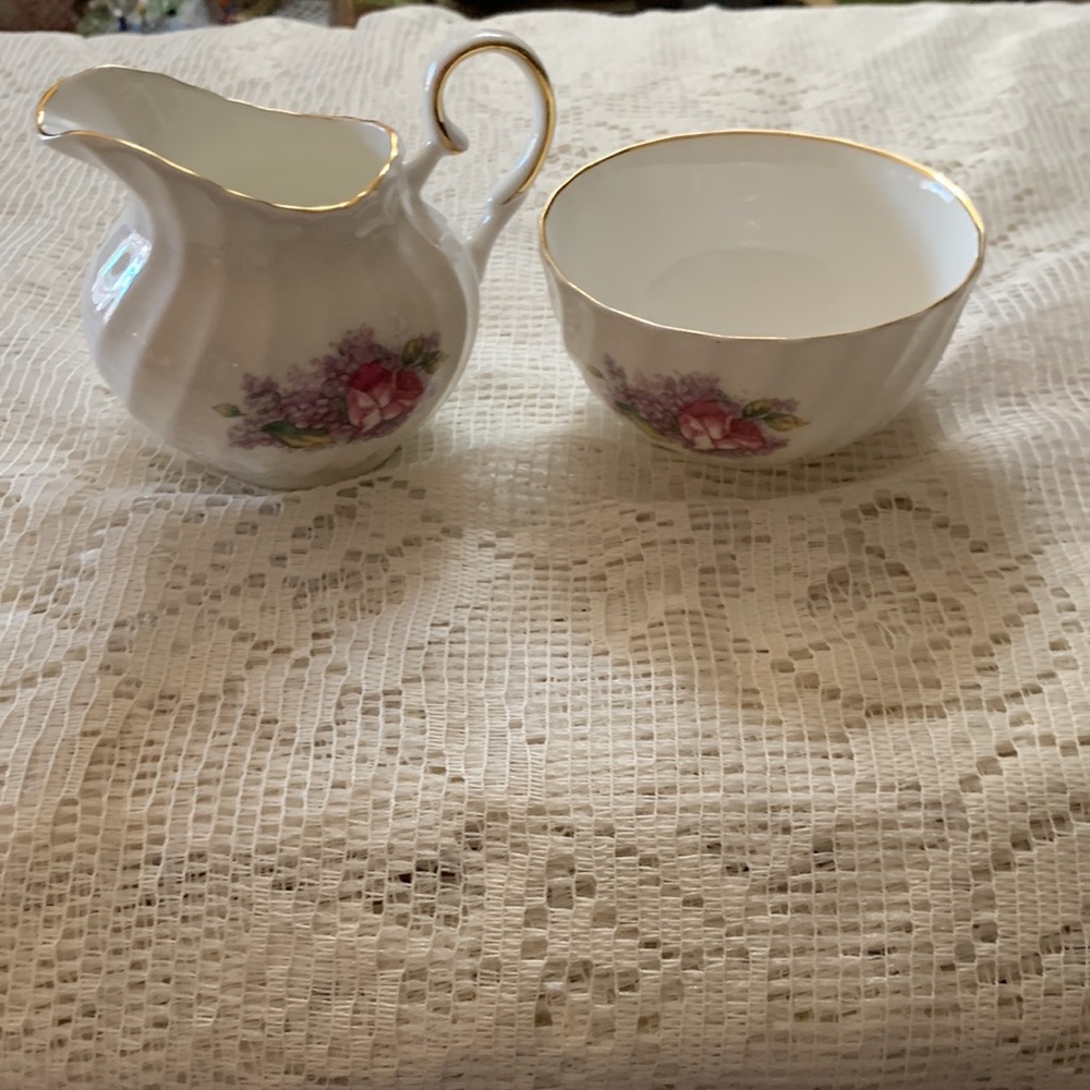 VINTAGE ALLYN NELSON COLLECTION FINE BONE CHINA-ENGLAND CREAMER/OPEN SUGAR 2pcs